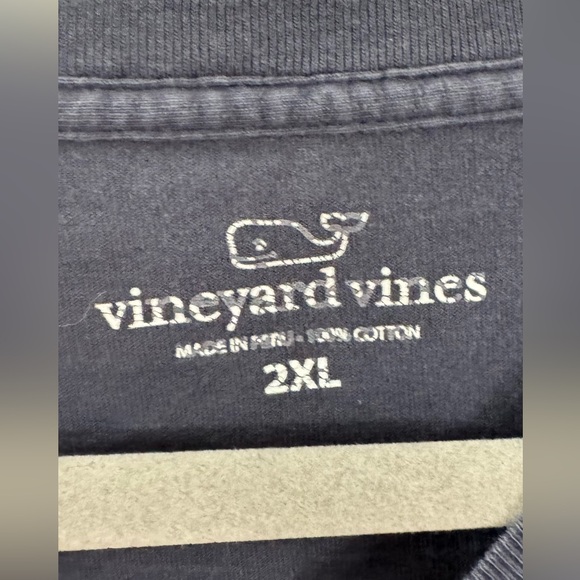 Vineyard Vines tshirt - Picture 3 of 6